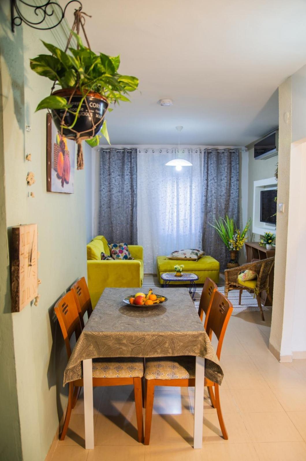 אצלנו - בגליל העליון Apartment Qiryat Shemona Luaran gambar